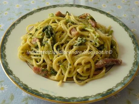 Spaghetti con cime di rapa, pancetta e crescenza