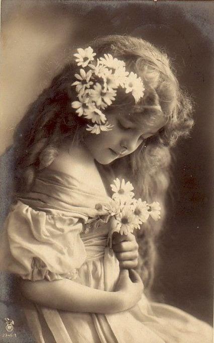 The most beautiful Spring's Flowers - Edwardian Little Ladies.