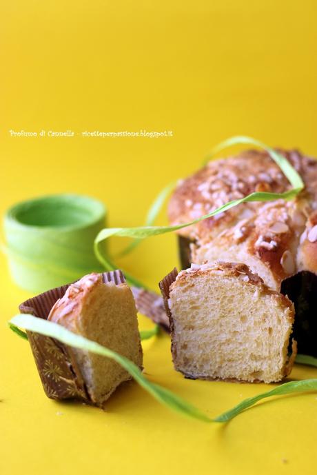 Colomba di pan brioche leggero allo yogurt con confettura di amarene e glassa alle mandorle - l'apparenza inganna!