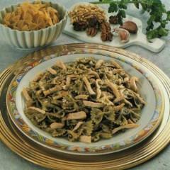 |⇨ Farfalle con pollo e pesto