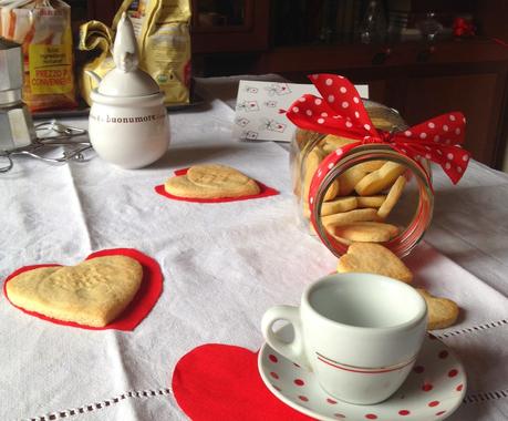 CUORALLUCCI: BISCOTTI SENZA BURRO, LATTE E UOVA ALLO SCIROPPO DI RISO