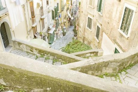 Colline in Fiore: Passeggiate primaverili per i luoghi più belli e suggestivi di Napoli