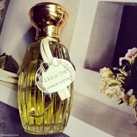 IL PROFUMO: L'ILE AU THÉ di ANNICK GOUTAL