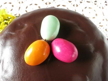 Torta al cioccolato glassato per Pasqua