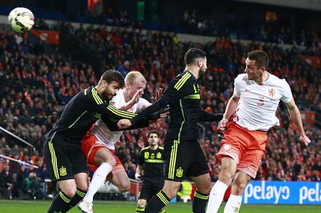 Olanda-Spagna 2-0, né furie né tiki-taka: la triste roja di Del Bosque