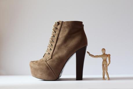 SHOETING | Lace up boots