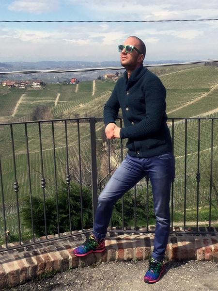 Spring in Serralunga D’Alba + outfit x 2 (Una gita nelle Langhe + doppio outfit con dettagli shock Ila & Ste)