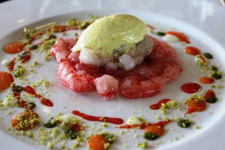 battuta-di-gamberi-rossi-con-gelato-al-pistacchio