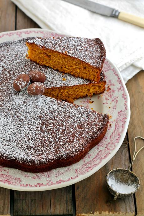 TORTA DI CAROTE E MANDORLE ALL'ARANCIA E FARINA INTEGRALE...& RICORDO DELLA PASQUA CHE FU!