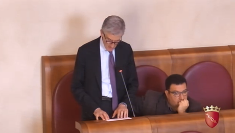 L'Assessore Improta durante la presentazione del PGTU in Aula il 2 aprile