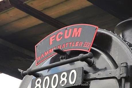 (VIDEO)Train of passion! FC United of Manchester's fans away to Ramsbotton with the Rammy Rattler  ‪#‎FCUM ‪#‎AMF