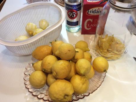 LIMONCELLO CON LIMONI DEL LAGO DI GARDA(GARGNANO)