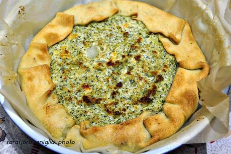 Torta salata con broccoli mortadella e crema ai formaggi