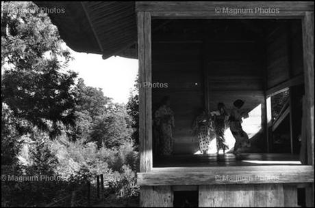 Giappone. Prove del teatro Noh. 1965. © Henri Cartier-Bresson/MAGNUM PHOTOS