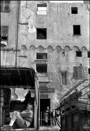 Italia. Liguria. Genova. 1953. © Henri Cartier-Bresson/MAGNUM PHOTOS