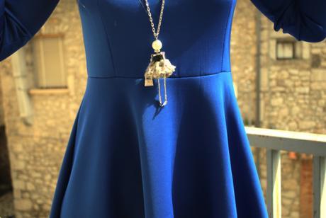 Abito blu Novorish e stivaletti Teresa Morone Abito blu Novorish e stivaletti