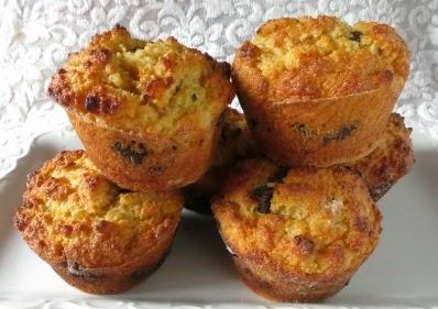 SIMIL MUFFIN CON AVANZI DI COLOMBA O PAN DI SPAGNA