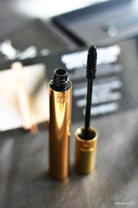 Yves Saint Laurent, Mascara Volume Effet Faux Cils: Alza il volume del tuo sguardo! - Review