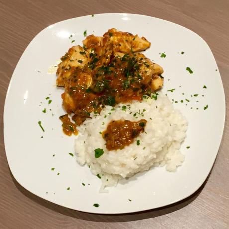 Pollo piccante saltato con zenzero e coriandolo (HOT)