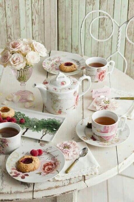 TEA PARTY: l'ora del te in stile shabby