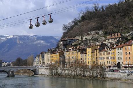 Direzione Grenoble.