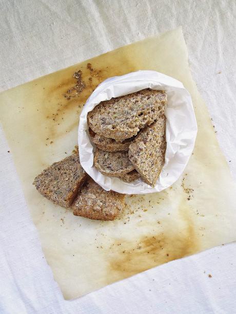 Pane integrale ai semi zucca, girasole e lino