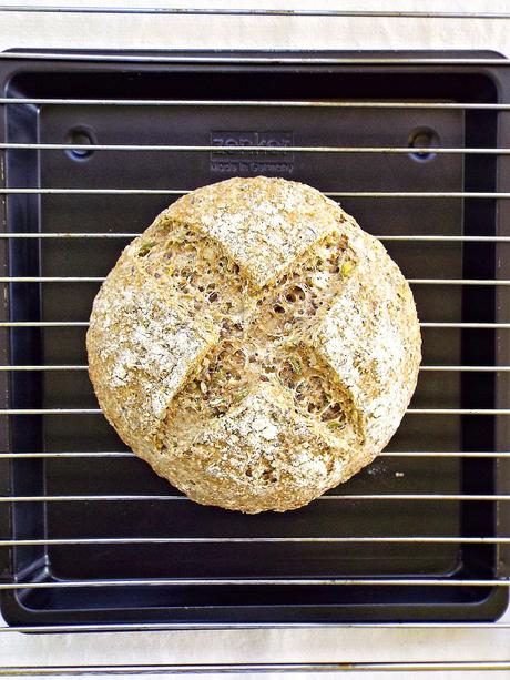 Pane integrale ai semi zucca, girasole e lino