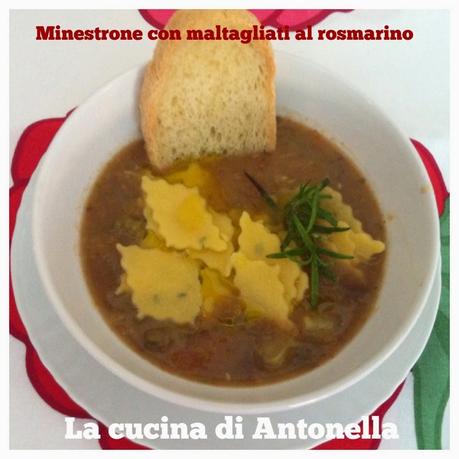 Minestrone con maltagliati al rosmarino