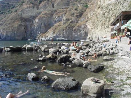 In uno spicchio di Tirreno sorgono le terme di Sorgeto