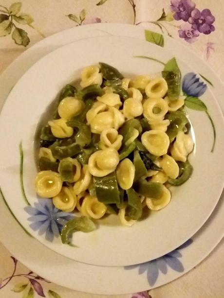 Orecchiette peperoni e tartufo