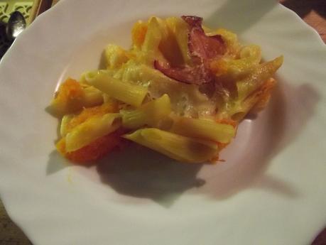 TIMBALLO DI PENNE DI KAMUT TRAFILATE AL BRONZO CON ZUCCA