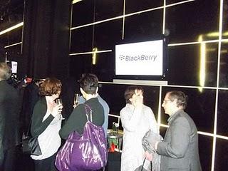 Evento Blackberry e Dior per il lancio del BlackBerry Torch 9800 White