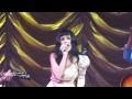 Katy Perry canta “Born this way” di LadyGaga al suo concerto di Parigi!