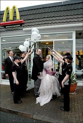 WEDDING MC DONALD'S