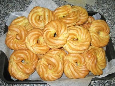 Zeppole di San Giuseppe.: fritte e al forno