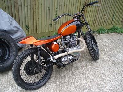 Triumph T100 Street Tracker