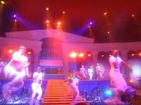 Dolce & Gabbana at Kylie Minogue Aphrodite Les Folies Tour - Milano (2)