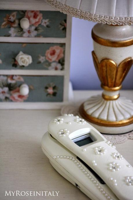 Un telefono per la camera da letto