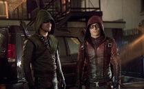 “Arrow decisione diventerà sacrificio finale? Quando Oliver unirà alla Lega?