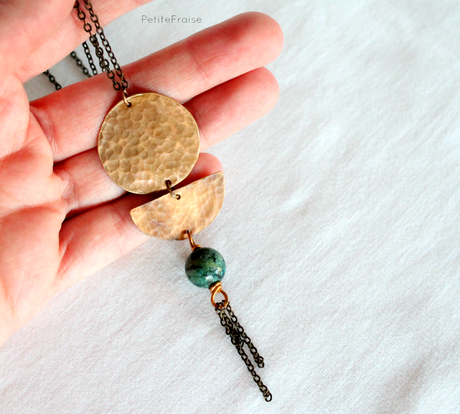 A new long Aztec necklace in gold bronze + Style tips