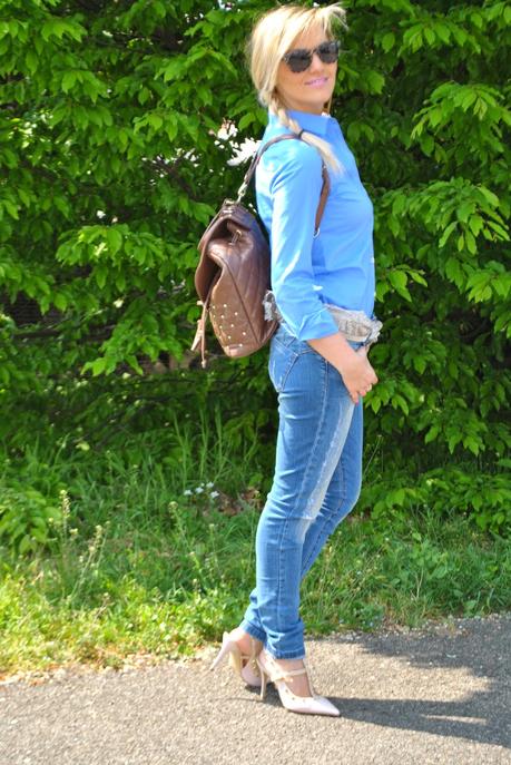 outfit jeans e camicia outfit jeans e tacchi mariafelicia magno colorblock by felym mariafelicia magno fashion blogger come abbinare jeans e tacchi come abbinare la camicia azzurra outfit blu outfit zainetto come abbianre lo zainetto  outfit aprile 2015 outfit primaverili casual how to wear jeans and heels outfit jeans and heels outfit blue shirt how to wear blue shirt valentino shoes backpack fashion bloggers italy girls blondie blonde hair blonde girls 