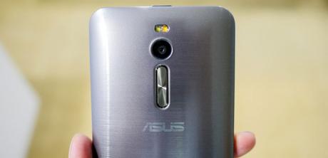 Asus ZenFone 2 dotato di 4GB di RAM e multitasking avanzato. Coupon di sconto