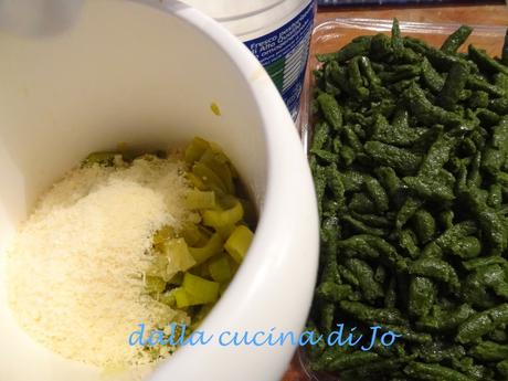 Spätzle di spinaci con crema di porri