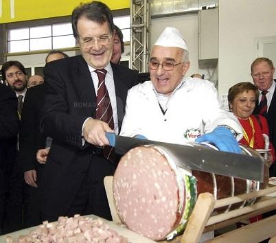 prodi affetta la mortadella