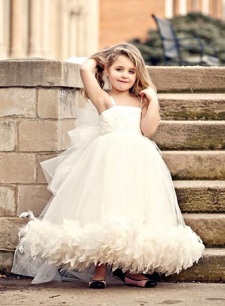 Gorgeous dresses for young fashion victims