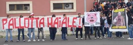 “Noi non siamo napoletani”, la protesta degli ultras della Roma