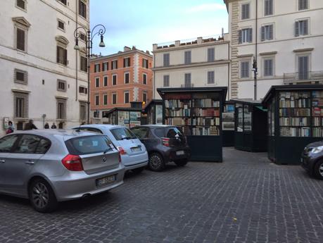 La multa costa meno che pagare il parcheggio. Ma i Vigili Urbani a Roma da che parte stanno? L'assurdo caso di Piazza Borghese