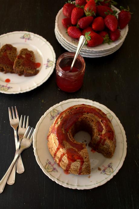 Pane dolce alle banane e fragole