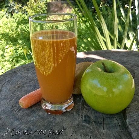 Centrifugato (depurativo - riequilibrante) di mela verde, kiwi e carota
