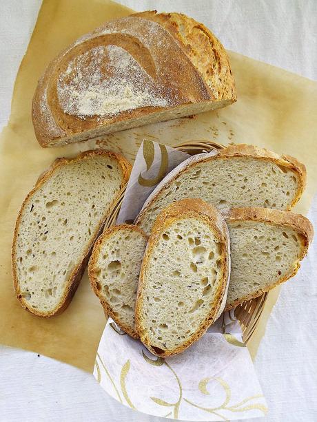 Pane bianco a lievitazione naturale con lecitina di soia